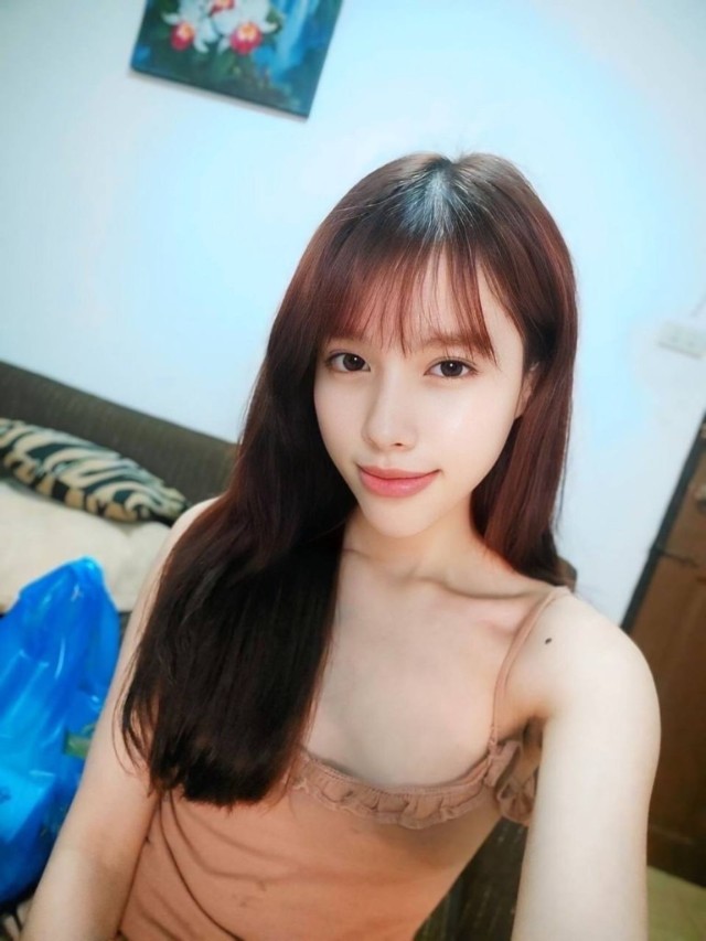 Sali (หญิงแท้ 100%) 2
