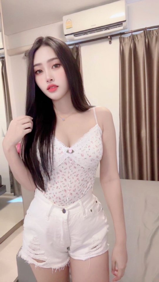 มิวจิ (สาวแบงค์) สวย 4