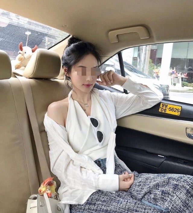 น้องมิลิน บางแสน - ไซด์ไลน์ เมืองชลบุรี ชลบุรี
