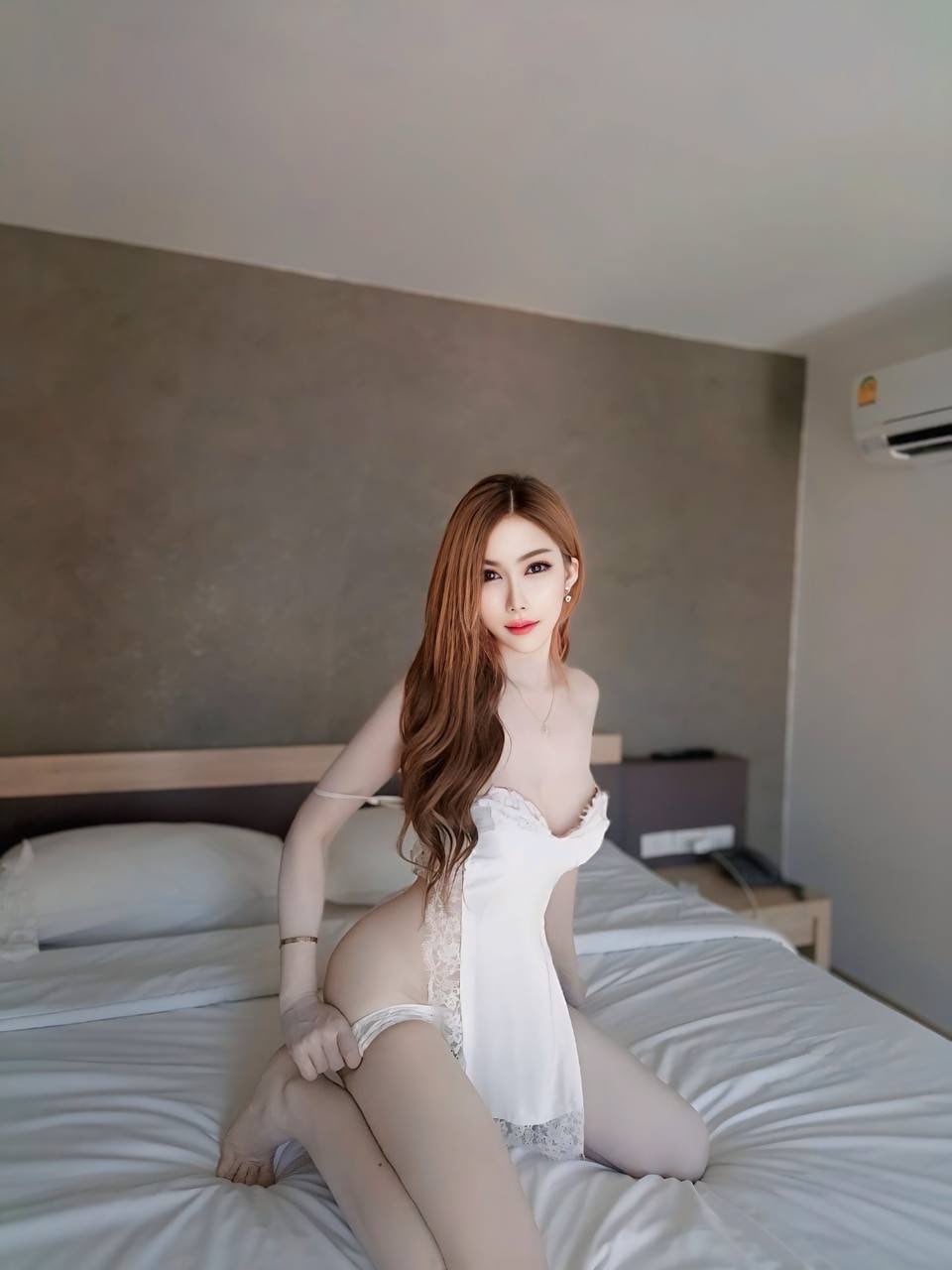 มีนา 4