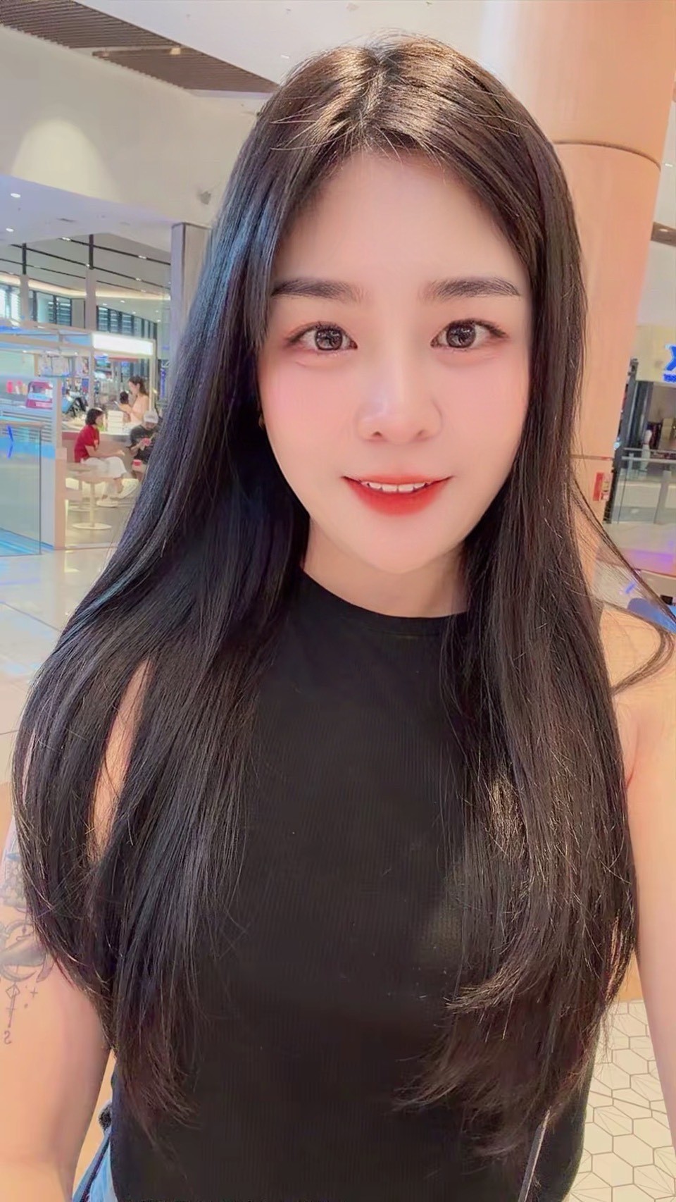 แป้ง ขาวออร่า นมแท้ใหญ่ๆ  4